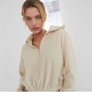 Urban outfitters cropped quarter zip jacket size medium